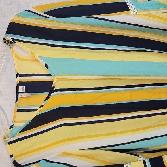 Est 1946 Bright Boho Blouse Spring & Summer Colors Beautiful Size Large Flowy - Picture 9 of 10